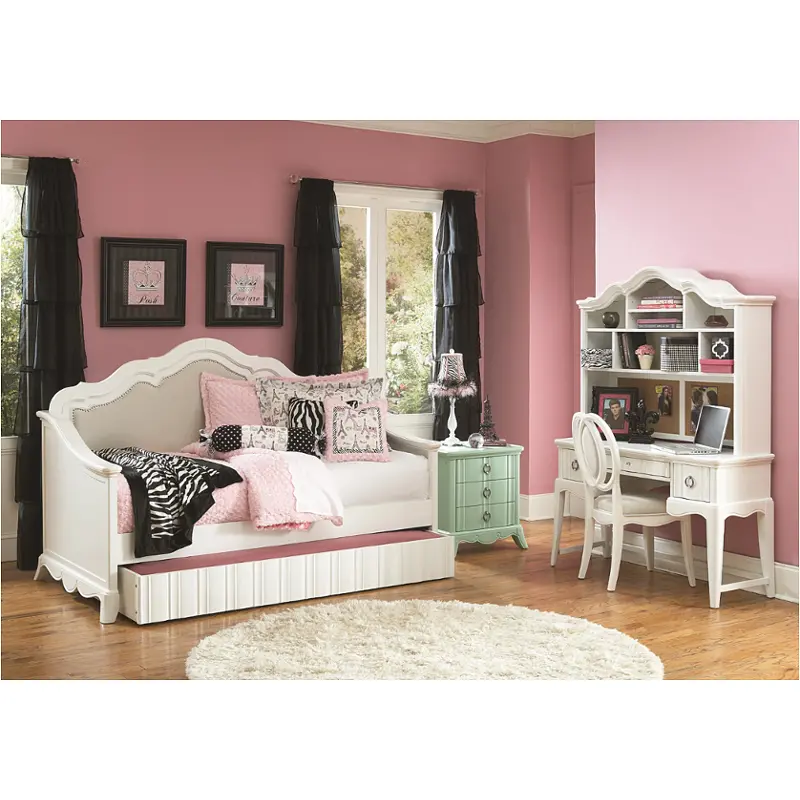 homelivingfurniture-120260616164911645725