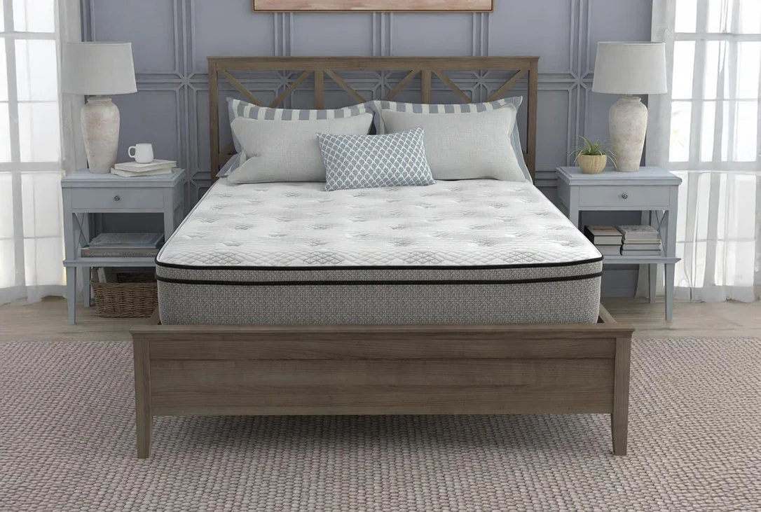 livingspaces202606200027181112980