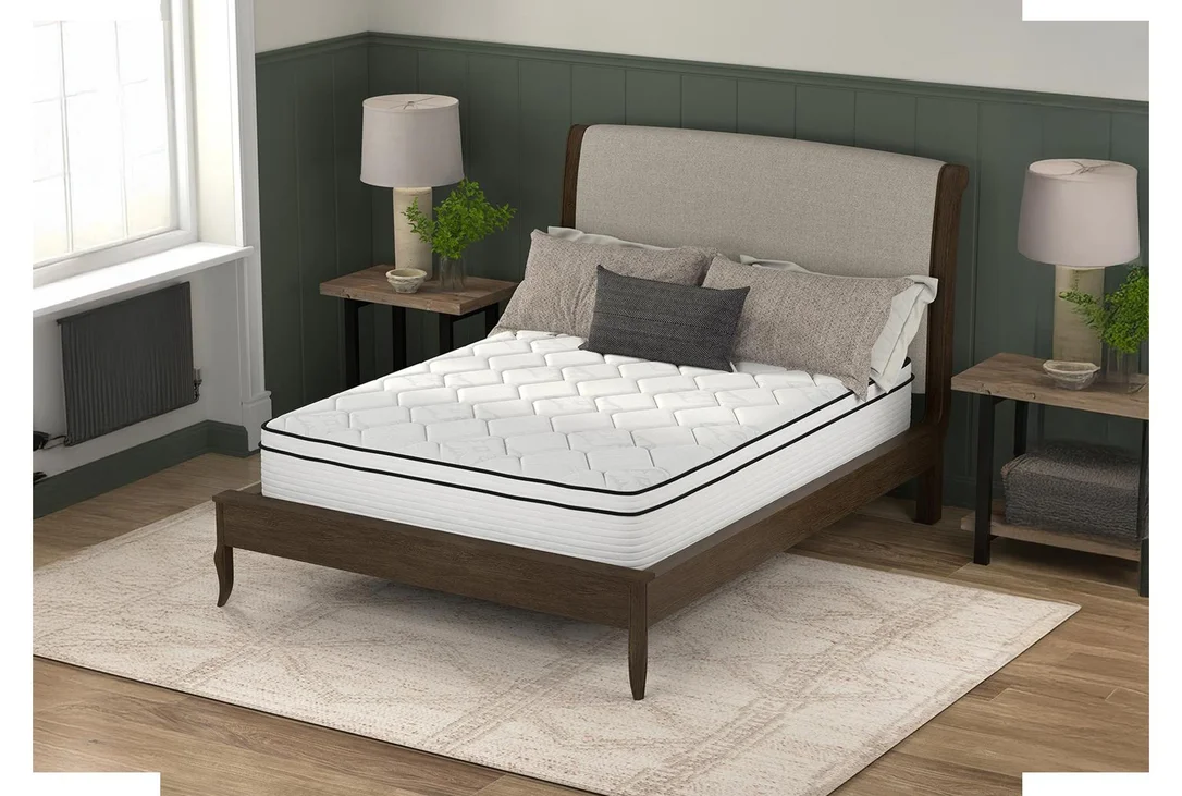livingspaces202606200123381119818
